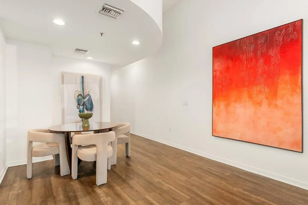 Skyline Oasis: Luxe 3-Floor Waterfront Penthouse Apartment Los Angeles 0*,  United States